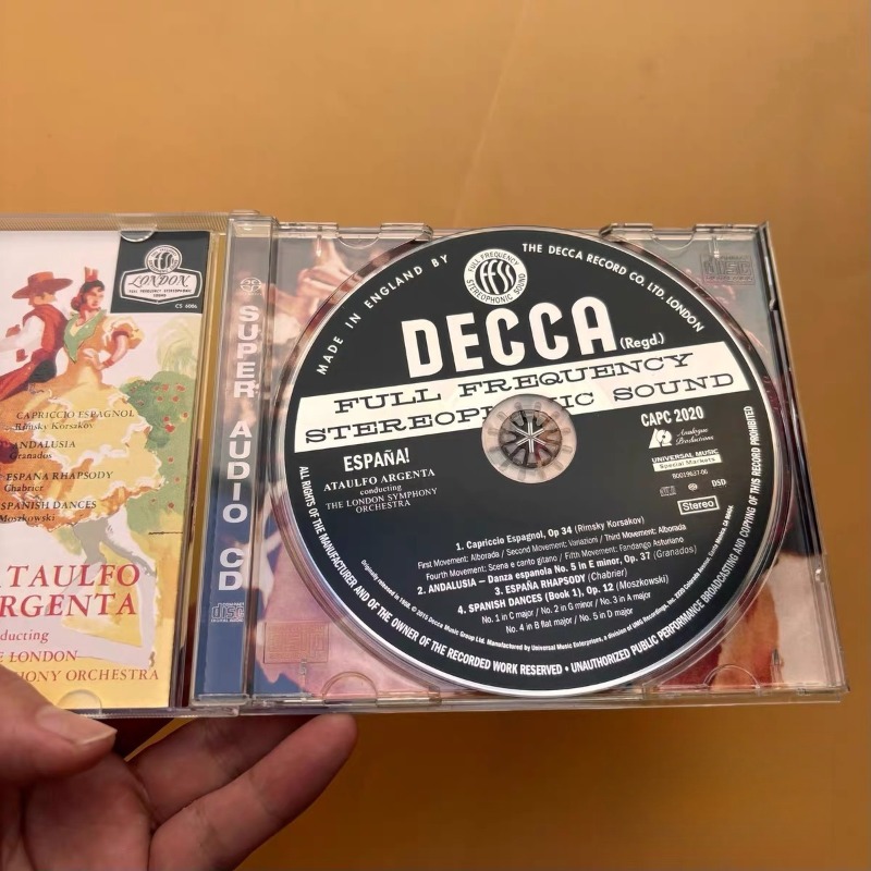 Audio Music Hip Hop - CD Musik Rhapsody Spanyol Pop R&B